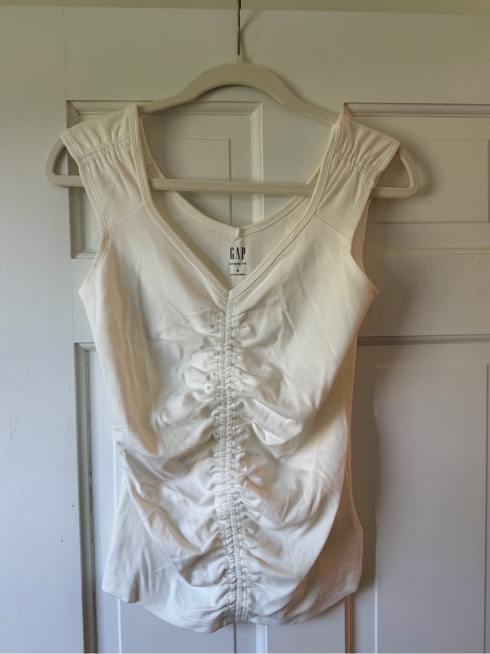 GAP Cream Ruched Front V-Neck Tank Top